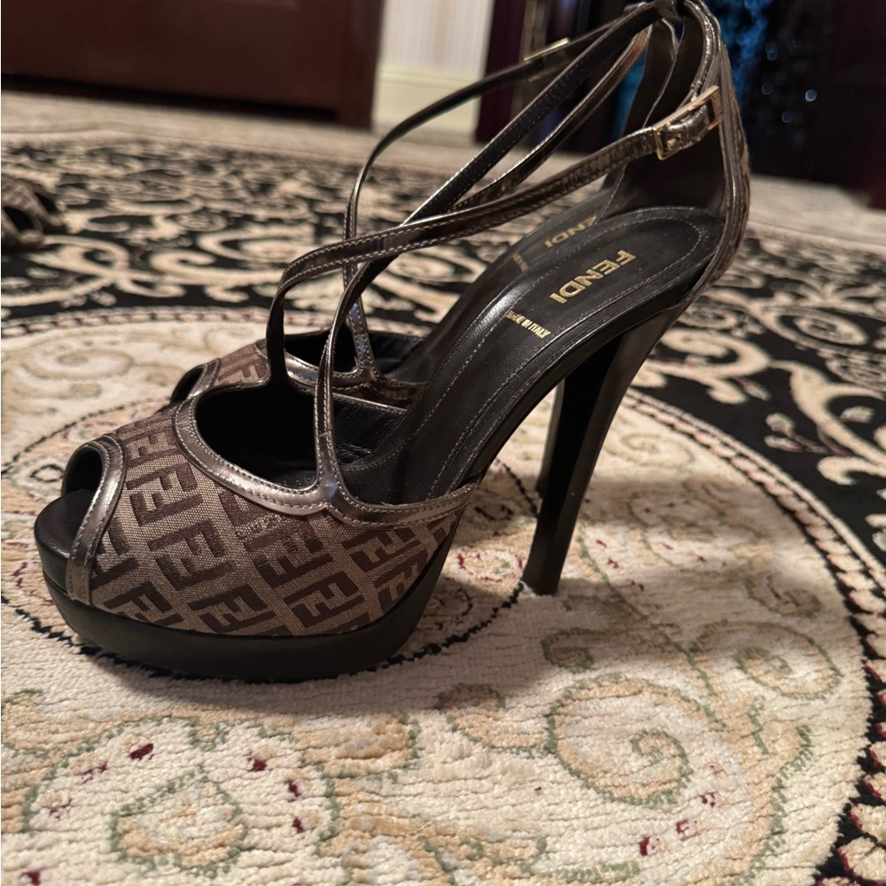 Fendi Brown Peep-Toe Heels Sandals - Picture 6 of 6